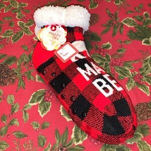 NWT Fuzzy Babba Mama Bear Slipper Socks.  Red/black plaid.